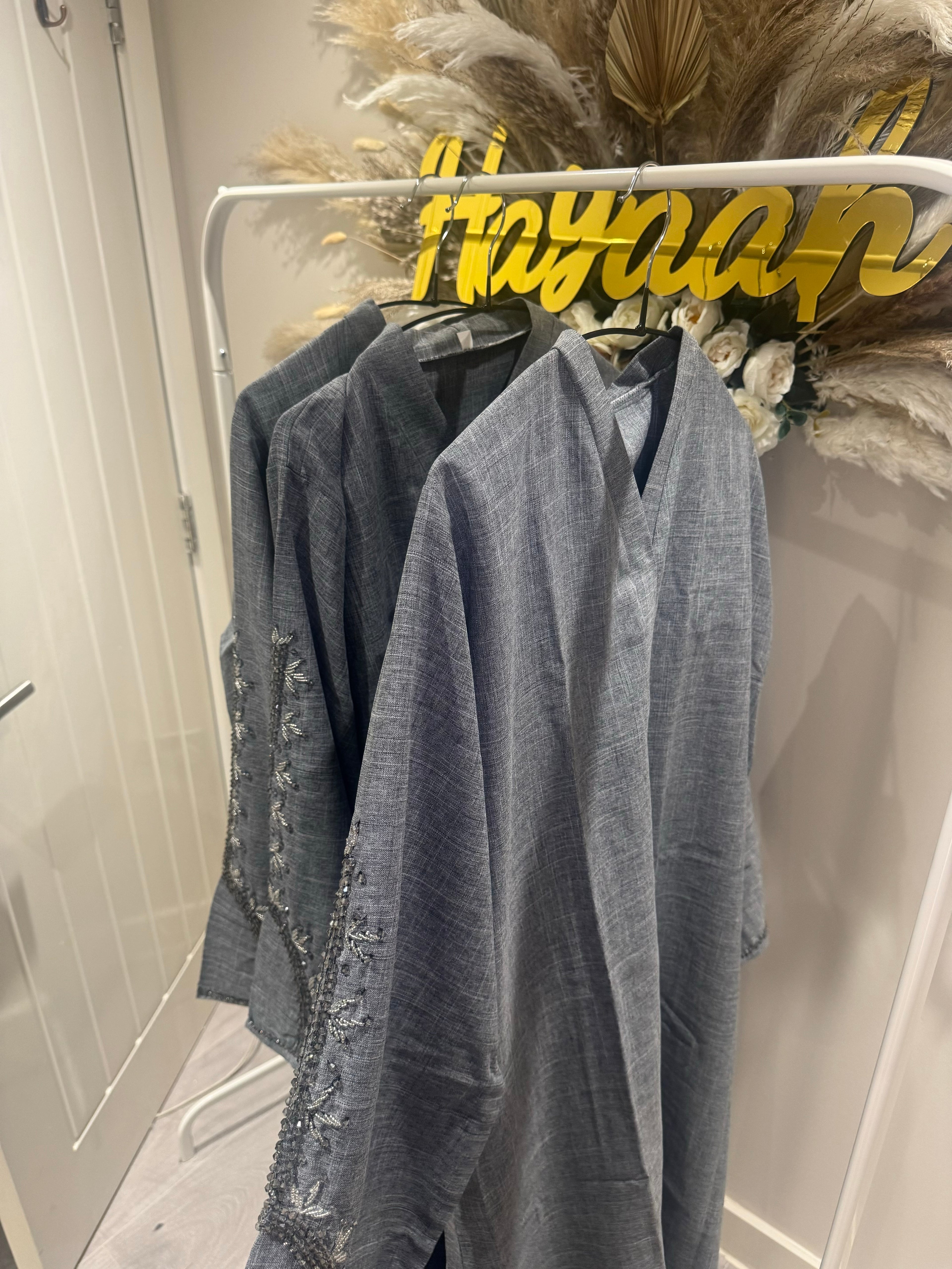 Inayah - Grey Abaya
