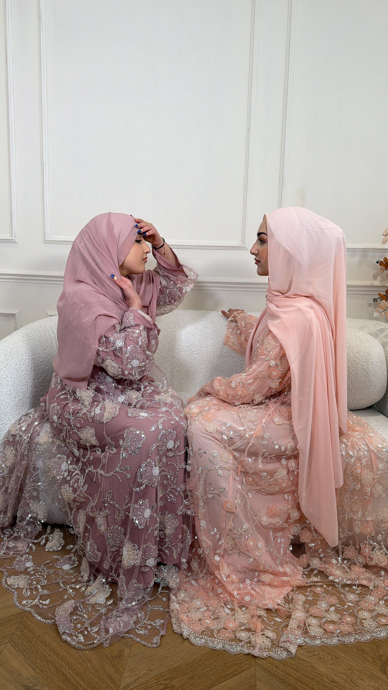 Èlan Embellished Abaya